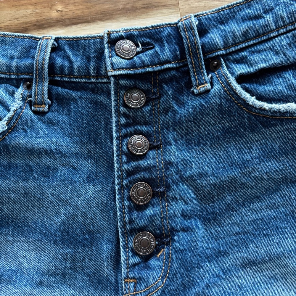 A&F High Rise Mom Shorts - Picture 5 of 9